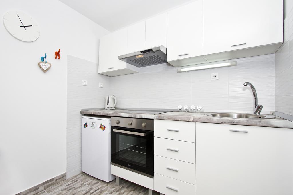 Apartment Shiny Love Split Room photo